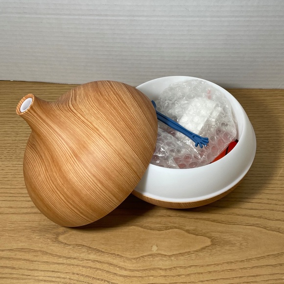 Life of Leisure Aroma Diffuser Lighted Aromatherapy Plus 10 Essential Oils Gift! - Picture 2 of 12